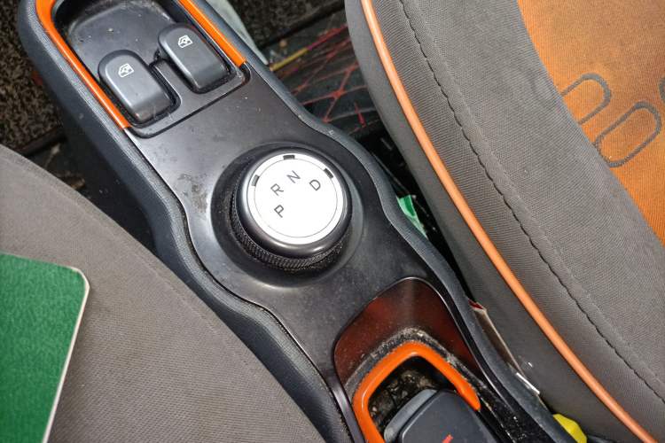 Used Baojun E100 2017 Smart Edition Gear Lever