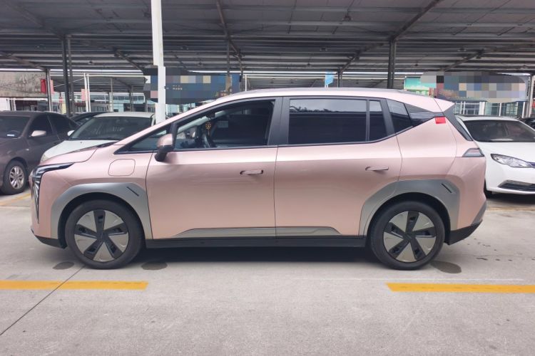 Used AION Y 2023 Younger
