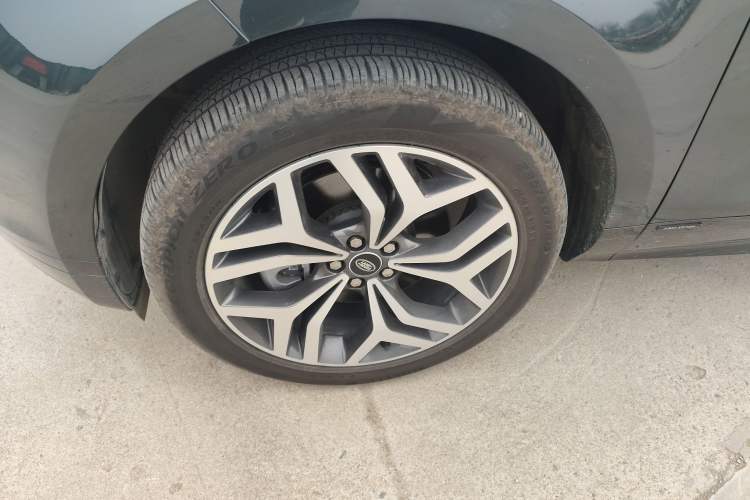 Used Land Rover Range Rover Evoque 2021 Range Rover Velar L 249PS R-Dynamic First Edition