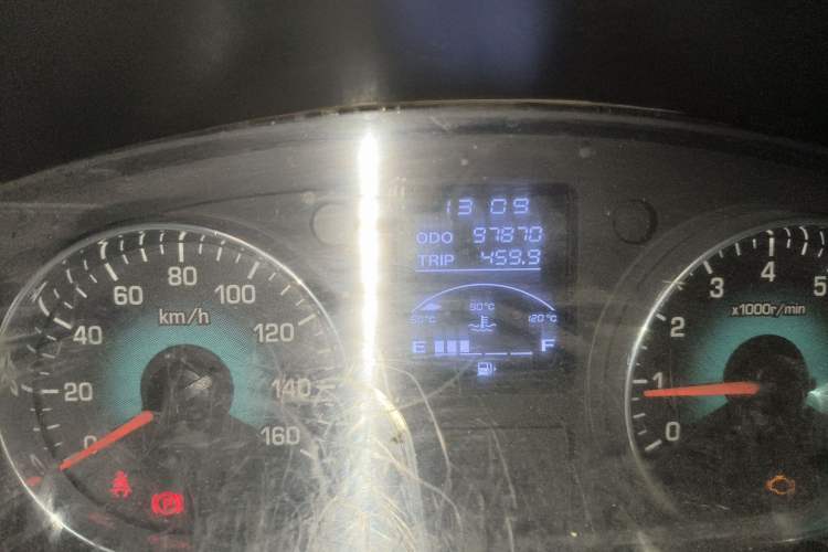 Used Jinbei New Hiace X30L 2016 1.5L Wealth Edition DLCG14 Odometer Close Up