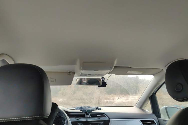 Used Volkswagen Touran 2016 Volkswagen Touran L 280TSI Manual Trend Edition Headliner