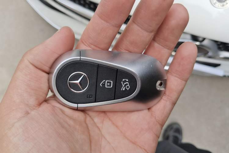 Used Mercedes-Benz C-Class 2022 Restyled C 200 L Sport Edition Vehicle Key