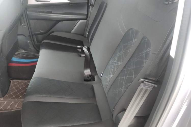 Used Great Wall King Kong Poer 2024 2.0T Manual Gasoline Two-Wheel-Drive Entrepreneurial Standard Box Left Rear Seat