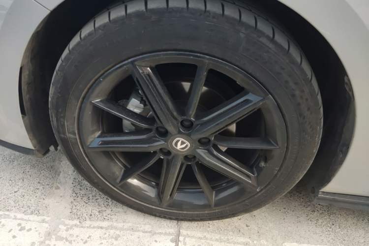 Used CHANGAN UNI-V 2022 1.5T Prestige Version
