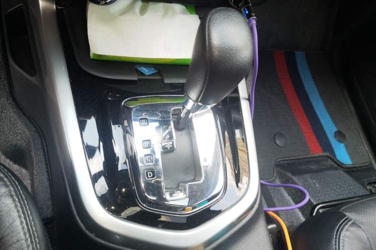 Used Nissan Terra 2018 2.5L Automatic 4x4 Luxury Edition
