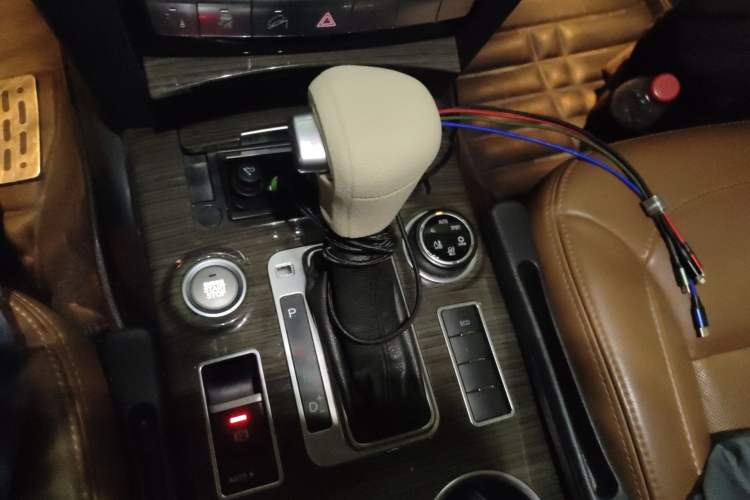 Used Haval H9 2015 2.0T Four-Wheel Drive Luxury 7-Seater
