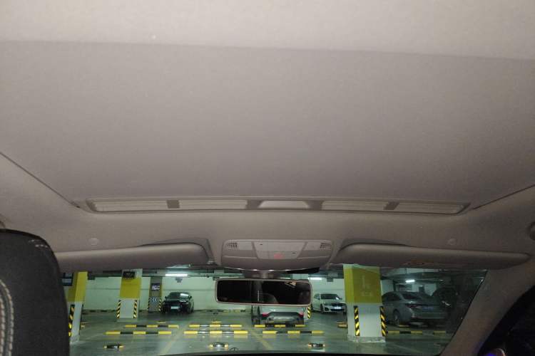 Used Mercedes-Benz E-Class 2019 E 260 L
