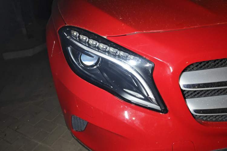 Used Mercedes-Benz GLA 2016 GLA 200 Fashion Model Right Front Headlight