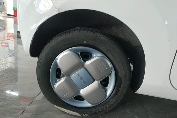 Used Geely Galaxy Panda 2023 Panda Mini 200km Endurance Bear Exterior 5