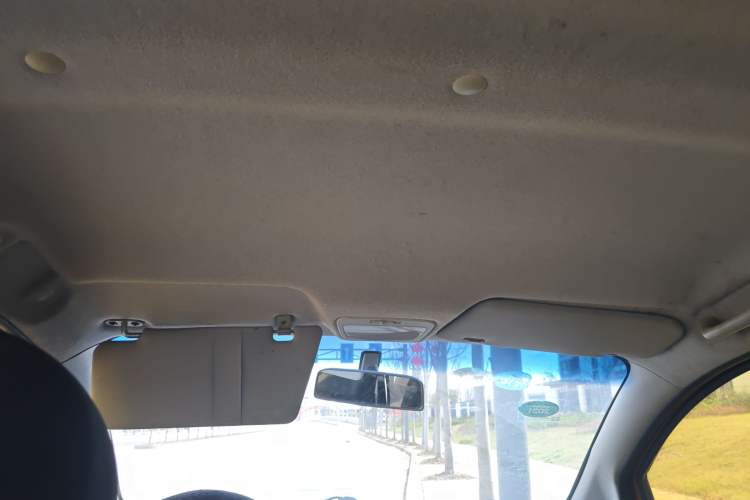 Used JMEV E200L 2016 E200 Comfort Model
