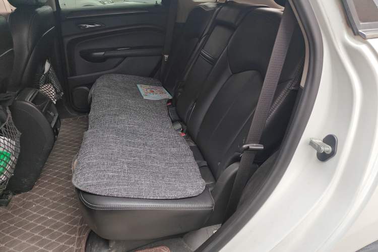 Used Cadillac SRX 2014 3.0L Comfort Model
