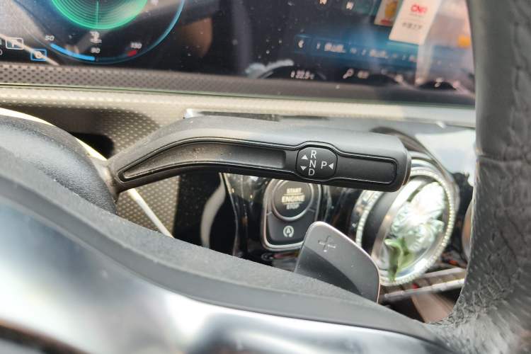 Used Mercedes-Benz A-Class 2022 Second Facelift A 200 L Sport Sedan Fashion Version
