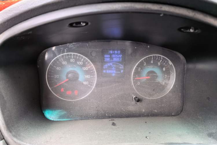 Used Jinbei New Hiace X30L 2016 1.3L Business Edition Van DLCG12 Odometer Close Up