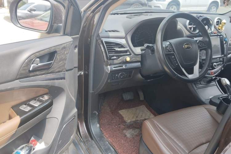 Used BYD S7 2016 2.0T Automatic Prestige Plus
