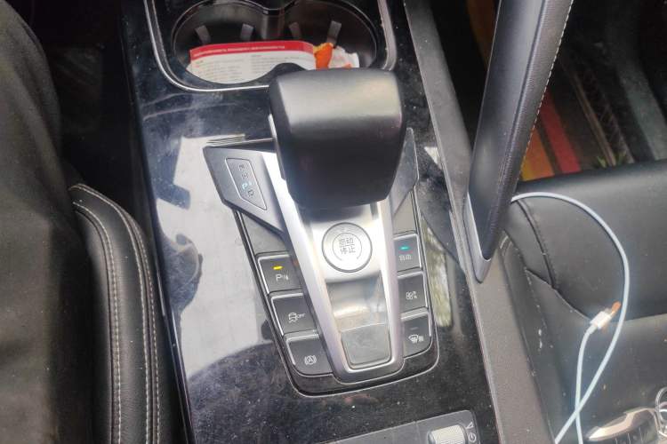 Used BYD Song Pro 2019 1.5T Automatic Elite Edition Gear Lever