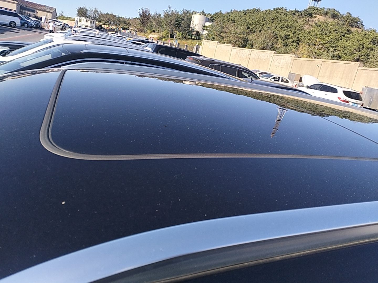 Hongqi HS7 PHEV 2025 Model 2.0T PHEV Four-Wheel Drive 2 Million Units Commemorative Edition 6-Seater — снимка 7