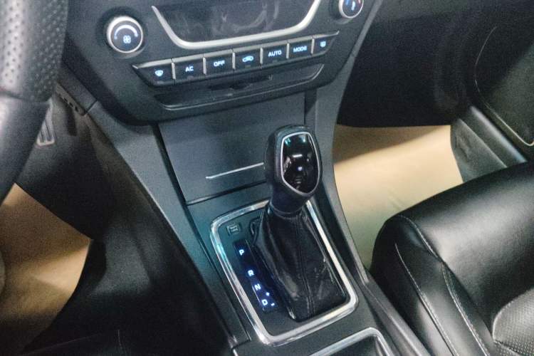 Used Geely Auto Emgrand 2017 Sedan Million Edition 1.5L CVT Upward Version
