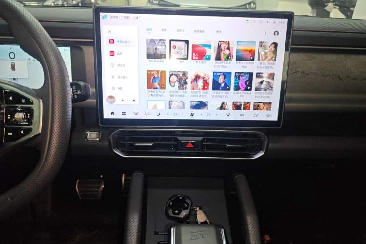 Used JETOUR Traveler 2023 2.0T All-Wheel-Drive CrossPRO
