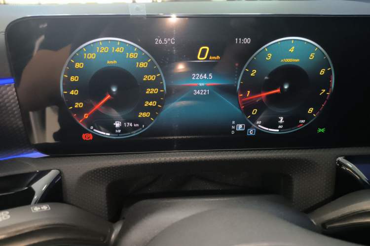 Used Mercedes-Benz A-Class 2022 Second Facelift A 200 L Sport Sedan Fashion Version
