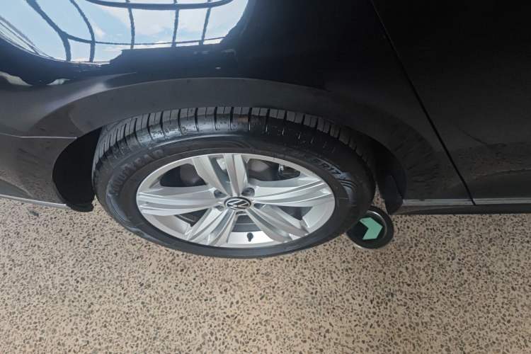 Used Volkswagen Magotan 2023 2 Million Units Limited-Edition 280TSI DSG Comfort Version Exterior 3