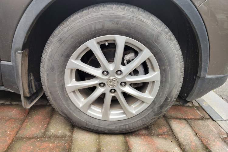 Used Buick Envision 2015 20T Two-Wheel-Drive Leading Model
