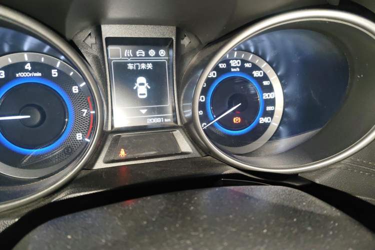 Used CHANGAN CS35 2017 1.6L Manual Luxury Model
