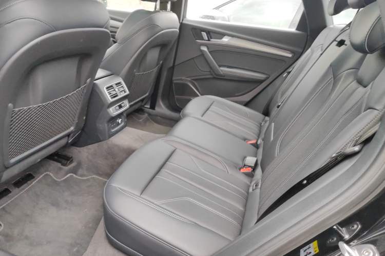 Used Audi Q5L 2025 quattro 45th Anniversary Edition 45 TFSI Luxury Dynamic Model