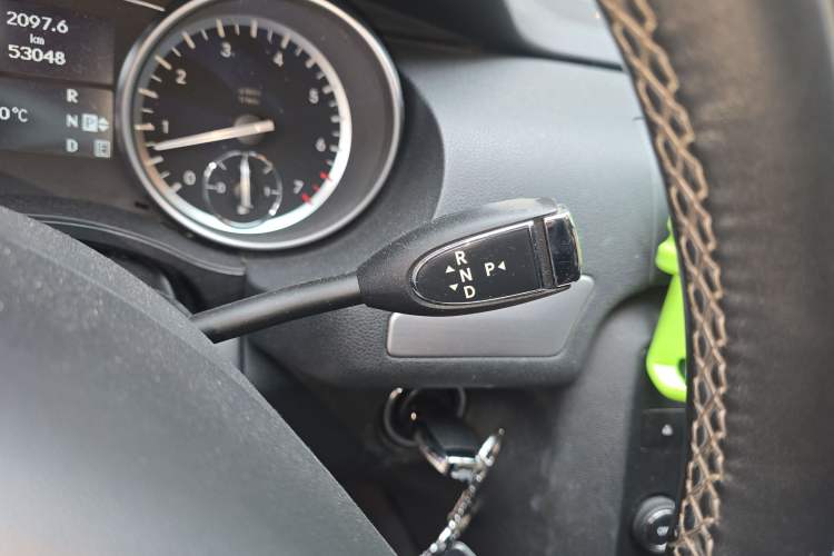 Used Mercedes-Benz R-Class 2014 R 320 4MATIC Business Model