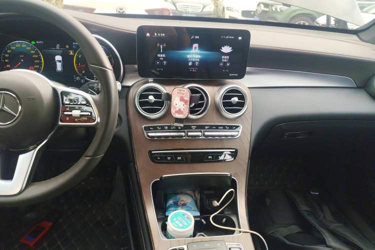 Used Mercedes-Benz GLC 2021 GLC 260 L 4MATIC Luxury Model
