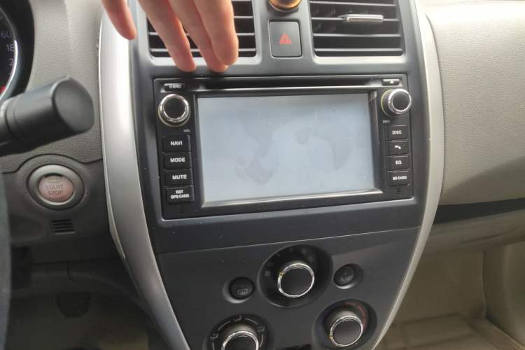 Used Nissan Sunny 2014 1.5XL Manual Deluxe Edition Audio And AC Panel