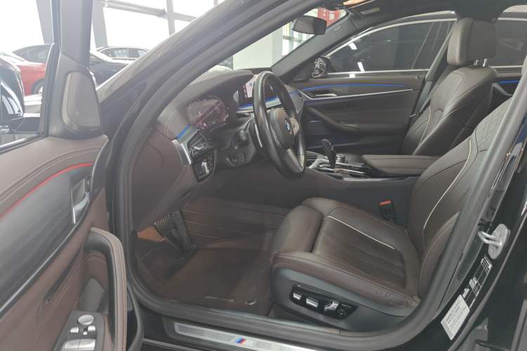 Used BMW 5 Series 2023 530Li Luxury Edition M Sport Package