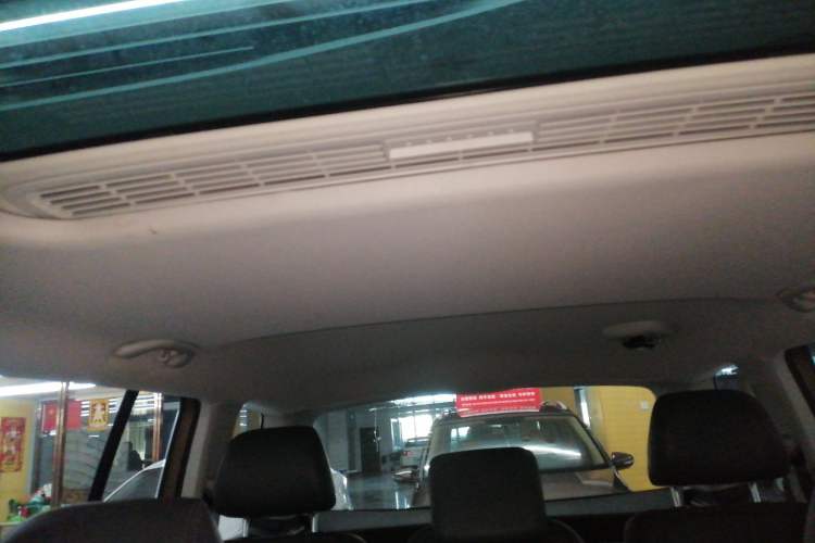 Used Volkswagen Touran 2015 1.4T DSG Comfort Edition 5 Seats