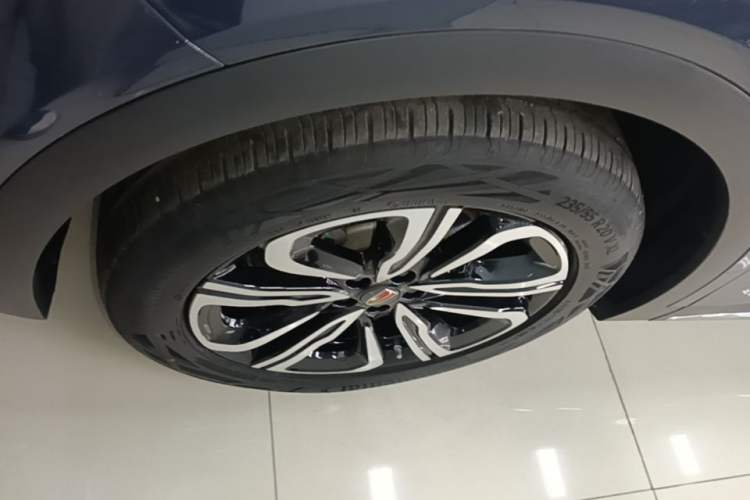 Used Hongqi HS7 2023 2.0T Automatic All-Wheel-Drive Flagship Edition Six Seats
