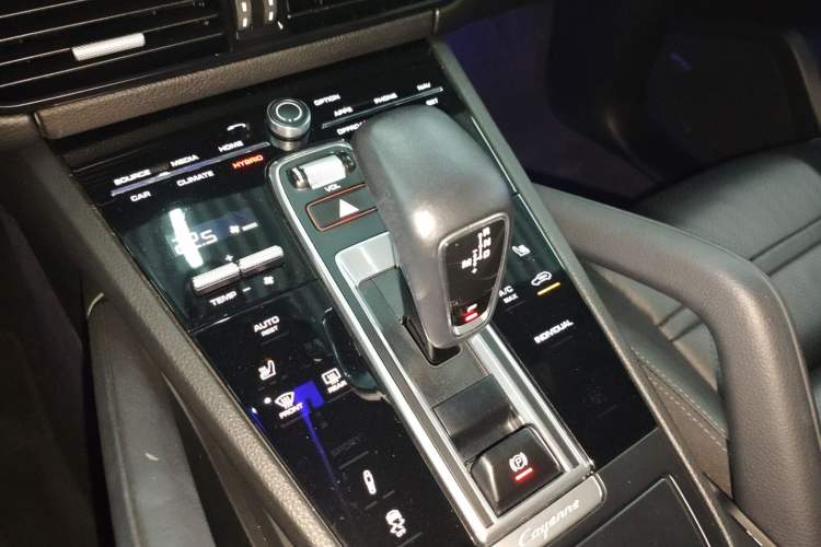 Used Porsche Cayenne E-Hybrid 2021 Cayenne E-Hybrid 2.0T
