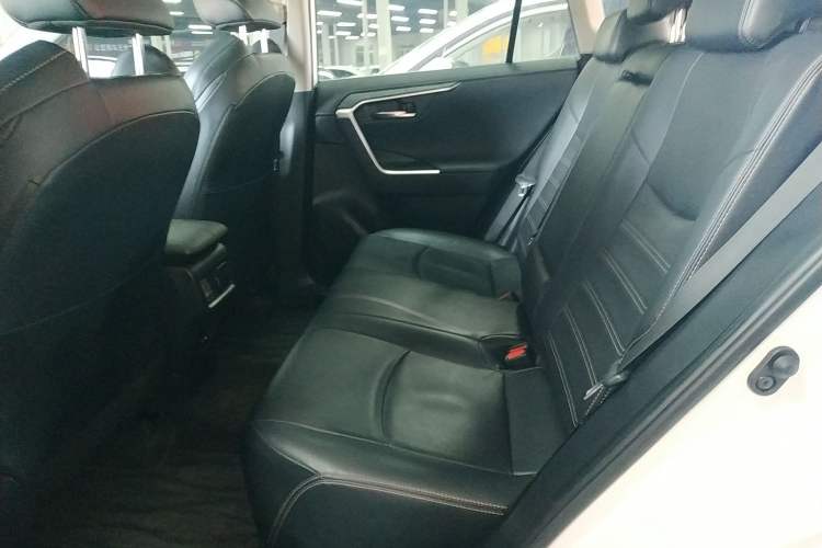 Used Toyota Wildlander 2021 2.0L CVT Two-Wheel Drive Luxury Edition
