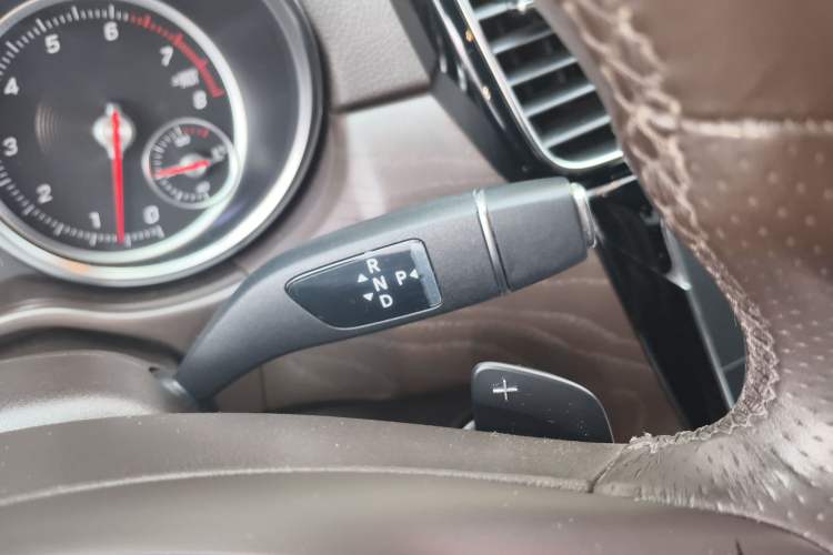 Used Mercedes-Benz GLE 2017 GLE 320 4MATIC Dynamic Model Gear Lever