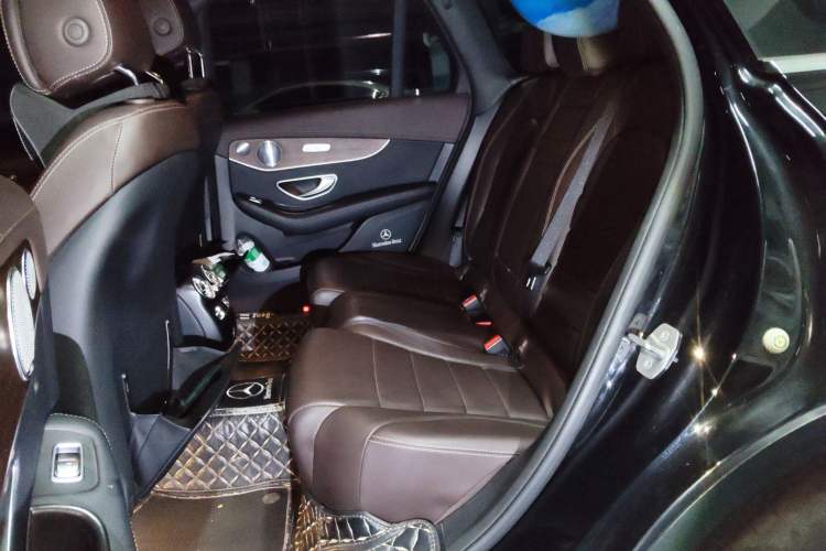 Used Mercedes-Benz GLC 2021 GLC 300 L 4MATIC Dynamic Model Left Rear Seat