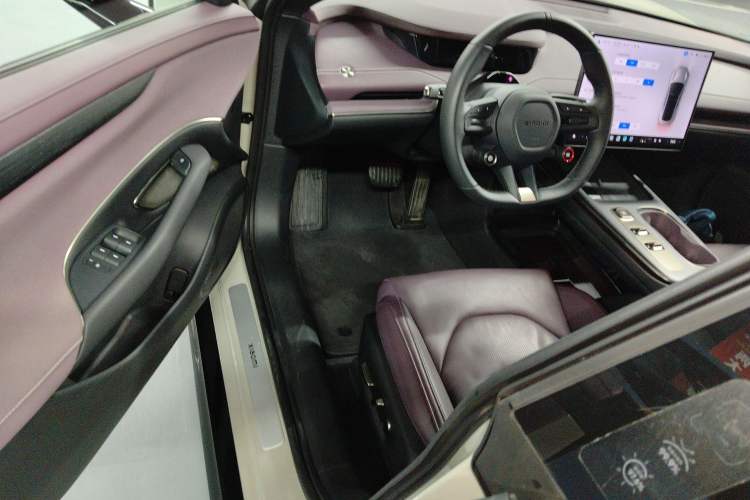 Used Xiaomi Auto SU7 2024 Rear-Drive Long-Range Intelligent Driving Version