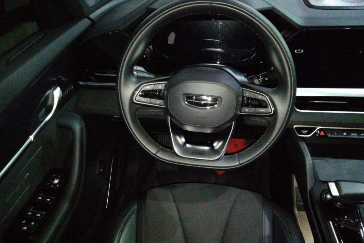 Used Geely Auto Monjaro L 2024 2.0TD High-Power Automatic Two-Wheel Drive Skyline Edition
