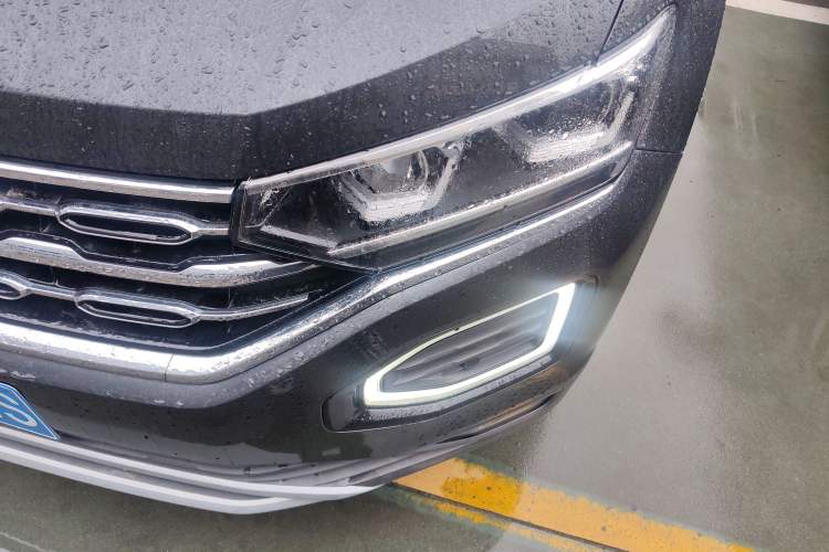 Used Volkswagen Tayron 2020 330TSI Two-Wheel Drive Luxury Connected Pro Edition