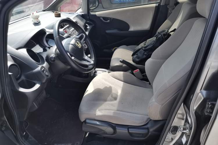 Used Honda Fit 2008 1.5L automatic luxury edition
