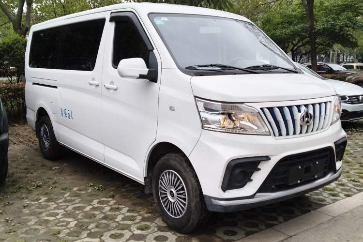 Used CHANGAN KAICHENG Ruixing EM80 2024 Comfort-Style 6-Seater 41.86 kWh Exterior 1