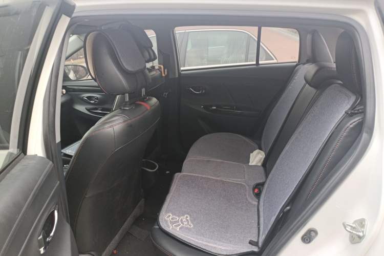 Used Toyota YARiS L Zhi Xuan 2022 X-Trail 1.5L CVT Luxury PLUS Edition
