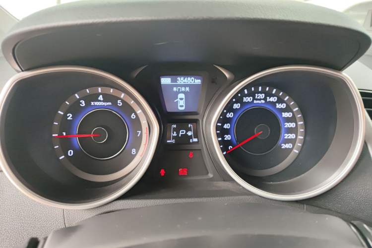 Used Hyundai Elantra (5th Generation / Langdong) 2016 1.6L Automatic Prestige Model
