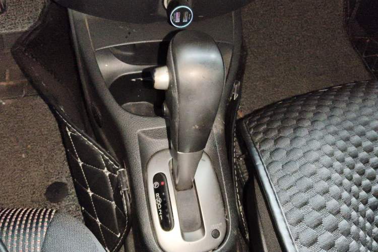 Used Nissan Livina 2008 Jingrui 1.6L Automatic Smart Edition Gear Lever