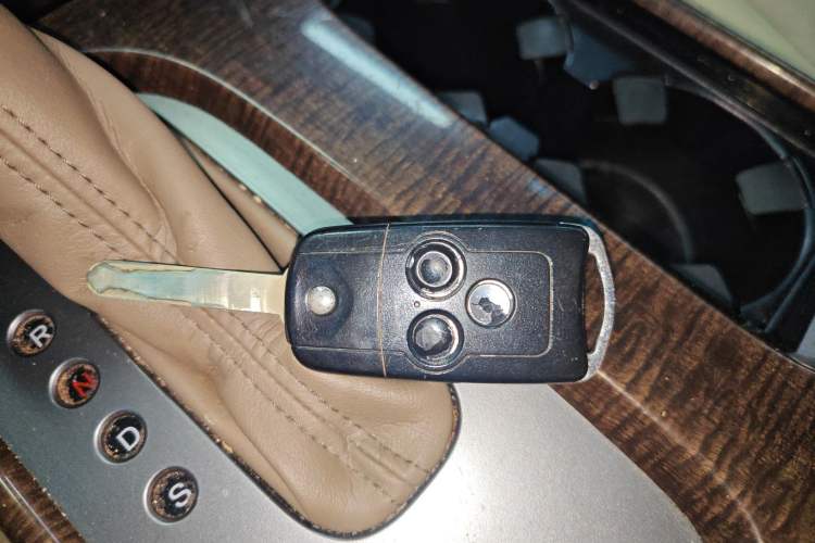 Used Acura MDX 2010 3.7 Standard Edition Vehicle Key