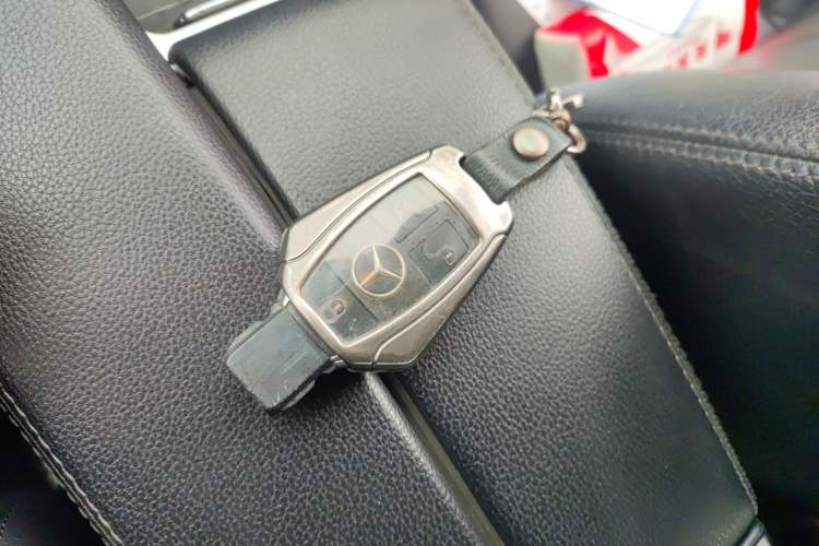 Used Mercedes-Benz E-Class 2010 E 200 CGI Elegant Model