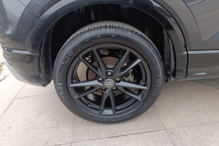 Used Audi Q2L 2021 35 TFSI Progressive Dynamic Edition
