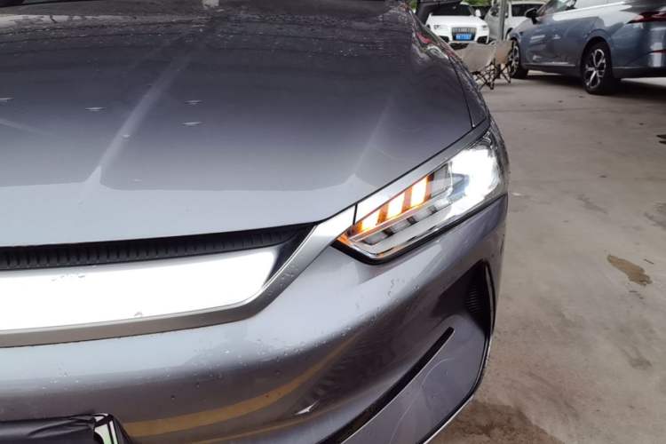 Used BYD Qin PLUS 2024 Honor Edition EV 420KM Leading Model
