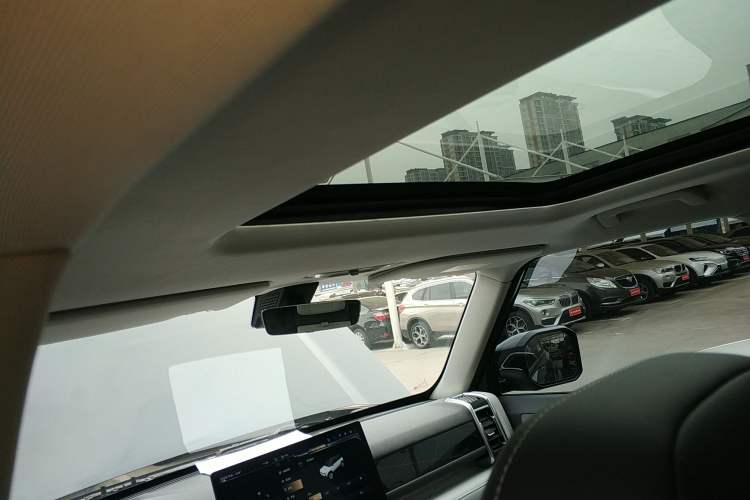 Used iCAR 03 2024 501km Two-Wheel Drive Long-Range Version Headliner